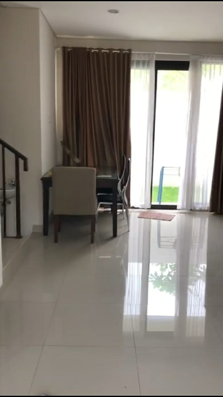 Ebh. Rumah di Cluster Cosmo